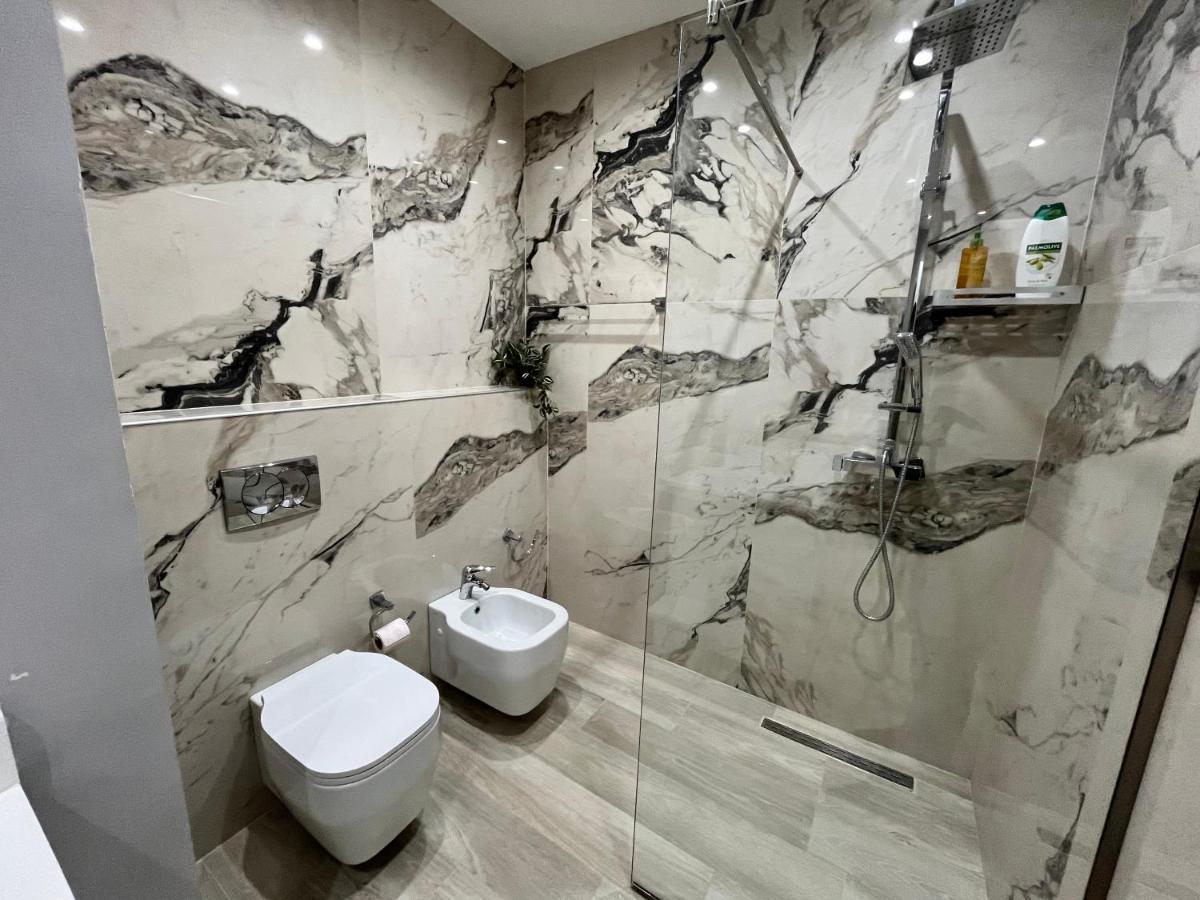 Flat 86 - Explore The Heart Of ติรานา ภายนอก รูปภาพ